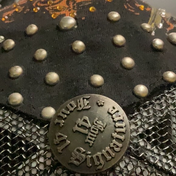 Used - Picture 3 of 4